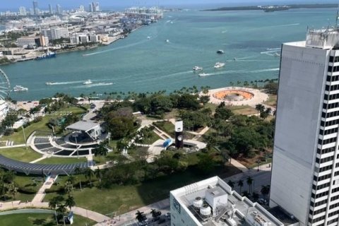 Copropriété à louer à Miami, Floride: 58.71 m2 № 2153832 - photo 3