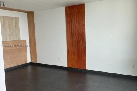 Copropriété à louer à Miami, Floride: 58.71 m2 № 2153832 - photo 11