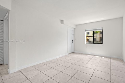 Купить кондоминиум в Катлер-Бей, Флорида 2 спальни, 75.16м2, № 2003147 - фото 12