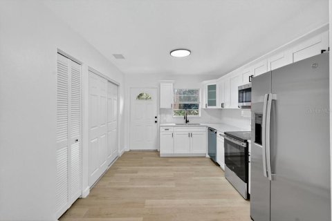 Купить виллу или дом в Тампа, Флорида 3 комнаты, 87.79м2, № 1909582 - фото 14