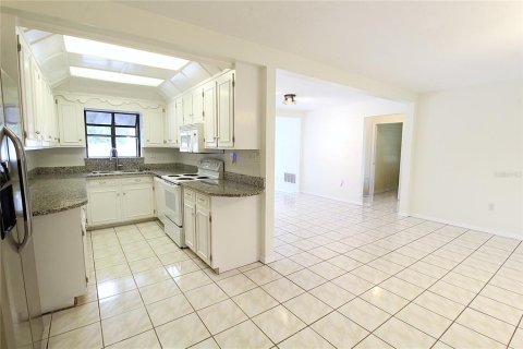 House in Sarasota, Florida 3 bedrooms, 161.37 sq.m. № 2209883 - photo 3