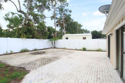 House in Sarasota, Florida 3 bedrooms, 161.37 sq.m. № 2209883 - photo 19