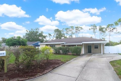 House in Sarasota, Florida 3 bedrooms, 161.37 sq.m. № 2209883