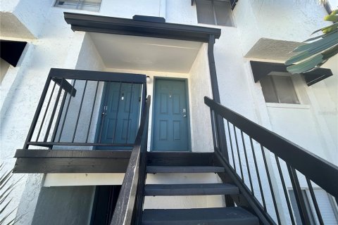 Condominio en venta en Orlando, Florida, 2 dormitorios, 112.78 m2 № 1718389 - foto 1