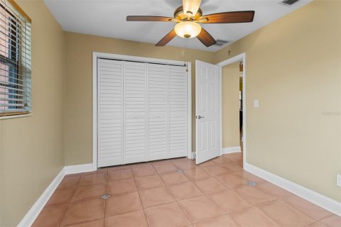 Villa ou maison à vendre à Indian Rocks Beach, Floride: 2 chambres, 98.85 m2 № 1761496 - photo 25