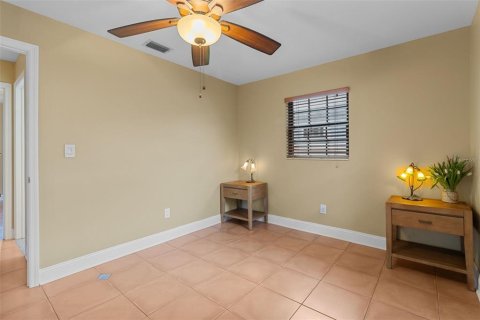 Villa ou maison à vendre à Indian Rocks Beach, Floride: 2 chambres, 98.85 m2 № 1761496 - photo 24