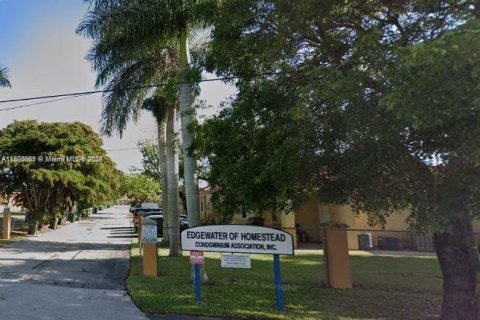 Townhouse in Homestead, Florida 2 bedrooms, 85.38 sq.m. № 1688989 - photo 2