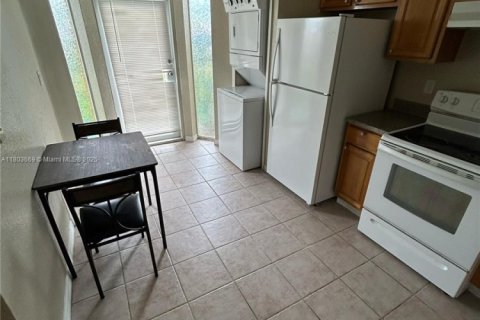 Townhouse in Homestead, Florida 2 bedrooms, 85.38 sq.m. № 1688989 - photo 12