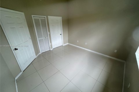Townhouse in Homestead, Florida 2 bedrooms, 85.38 sq.m. № 1688989 - photo 7