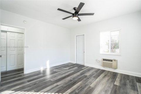 Снять в аренду квартиру в Майами-Бич, Флорида 1 спальня, 58.44м2, № 1973754 - фото 9