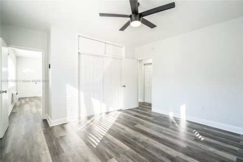 Снять в аренду квартиру в Майами-Бич, Флорида 1 спальня, 58.44м2, № 1973754 - фото 10