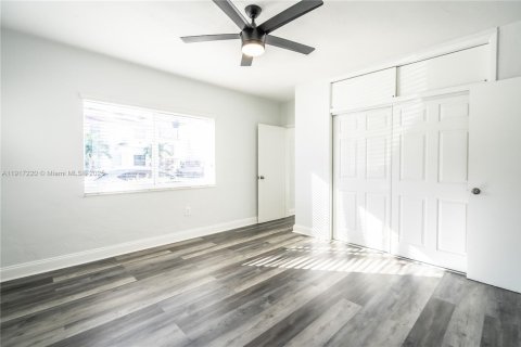 Снять в аренду квартиру в Майами-Бич, Флорида 1 спальня, 58.44м2, № 1973754 - фото 11