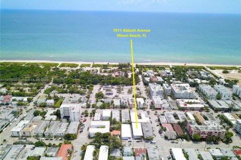 Снять в аренду квартиру в Майами-Бич, Флорида 1 спальня, 58.44м2, № 1973754 - фото 15