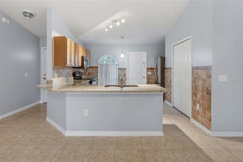 Casa en venta en Kissimmee, Florida, 3 dormitorios, 121.52 m2 № 2385620 - foto 5