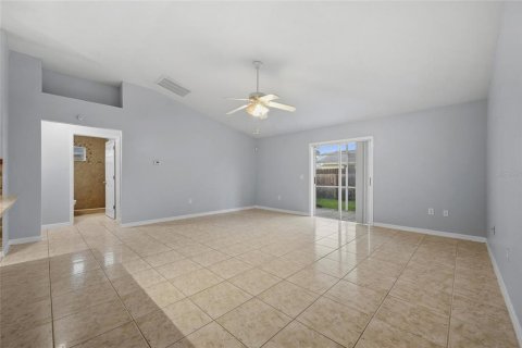Casa en venta en Kissimmee, Florida, 3 dormitorios, 121.52 m2 № 2385620 - foto 8