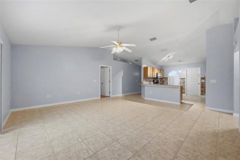 Casa en venta en Kissimmee, Florida, 3 dormitorios, 121.52 m2 № 2385620 - foto 7