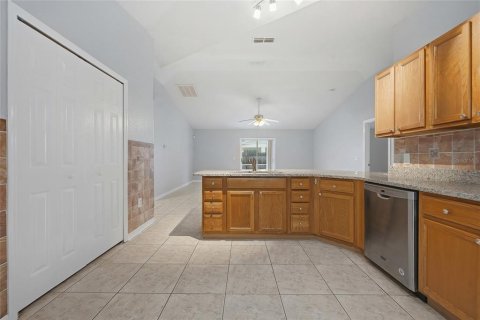 Casa en venta en Kissimmee, Florida, 3 dormitorios, 121.52 m2 № 2385620 - foto 4