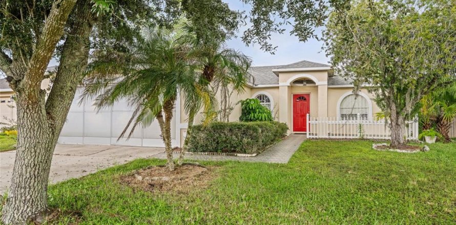 Casa en Kissimmee, Florida 3 dormitorios, 121.52 m2 № 2385620