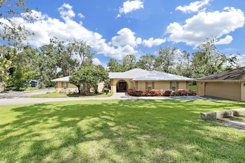 House in Riverview, Florida 6 bedrooms, 353.68 sq.m. № 1832999 - photo 5