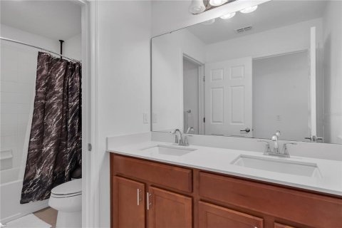 House in Kissimmee, Florida 5 bedrooms, 262.91 sq.m. № 1688414 - photo 16