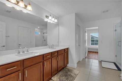 House in Kissimmee, Florida 5 bedrooms, 262.91 sq.m. № 1688414 - photo 22