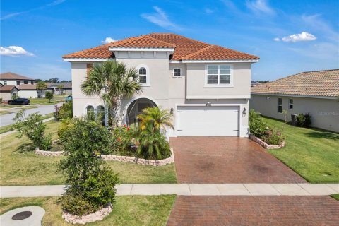 House in Kissimmee, Florida 5 bedrooms, 262.91 sq.m. № 1688414 - photo 8