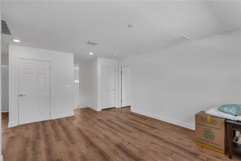 House in Kissimmee, Florida 5 bedrooms, 262.91 sq.m. № 1688414 - photo 27