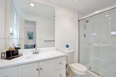Condominio en venta en Hollywood, Florida, 2 dormitorios, 109.25 m2 № 2076193 - foto 27