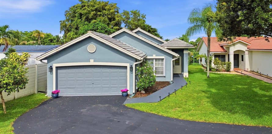 Villa ou maison à Davie, Floride 4 chambres, 169.55 m2 № 2178794