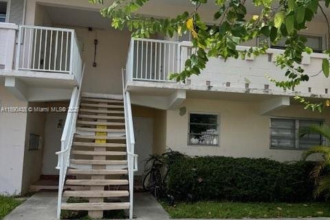 Снять в аренду кондоминиум в Майами, Флорида 2 спальни, 67.82м2, № 1944612 - фото 13