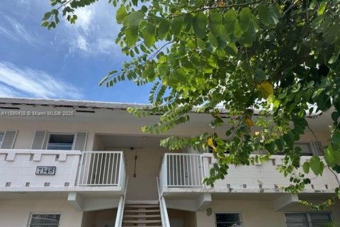 Снять в аренду кондоминиум в Майами, Флорида 2 спальни, 67.82м2, № 1944612 - фото 18