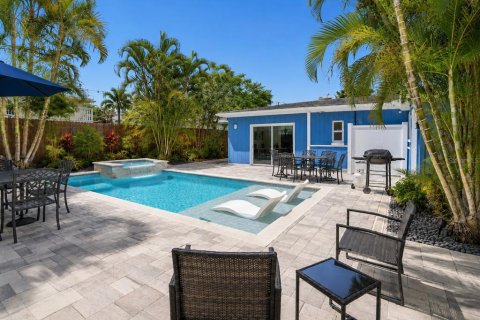 House in Indian Rocks Beach, Florida 2 bedrooms, 106.65 sq.m. № 2109994 - photo 29