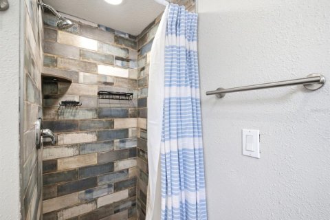House in Indian Rocks Beach, Florida 2 bedrooms, 106.65 sq.m. № 2109994 - photo 21