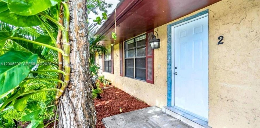 Touwnhouse à Lake Worth, Floride 2 chambres, 83.61 m2 № 2173579