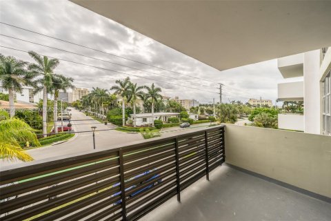 Condo in Bay Harbor Islands, Florida, 1 bedroom  № 2067641 - photo 8