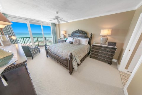 Condo in Daytona Beach, Florida, 3 bedrooms № 2152350 - photo 18