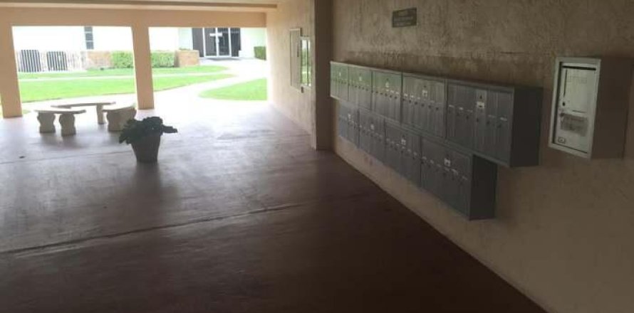 Condo à Palm Springs, Floride, 2 chambres № 1118267