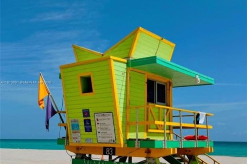 Copropriété à louer à Miami Beach, Floride: 40.88 m2 № 1979419 - photo 13