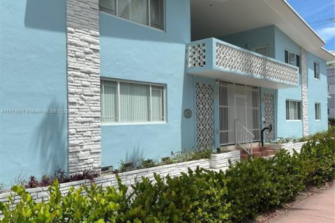 Copropriété à louer à Miami Beach, Floride: 40.88 m2 № 1979419 - photo 3