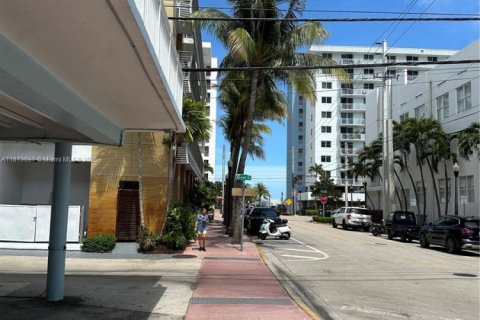 Copropriété à louer à Miami Beach, Floride: 40.88 m2 № 1979419 - photo 1