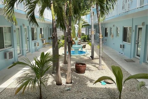 Copropriété à louer à Miami Beach, Floride: 40.88 m2 № 1979419 - photo 2