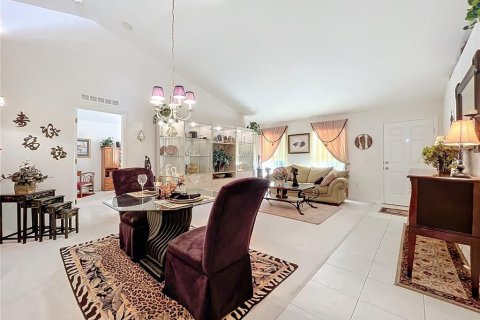 House in Leesburg, Florida 4 bedrooms, 197.79 sq.m. № 1734502 - photo 8