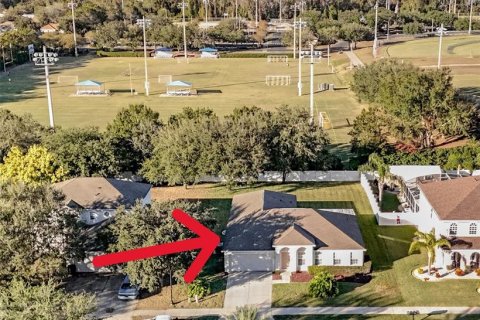 House in Leesburg, Florida 4 bedrooms, 197.79 sq.m. № 1734502 - photo 3