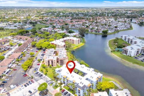 Condo in Miami, Florida, 2 bedrooms  № 1804571 - photo 26