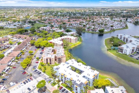 Condo in Miami, Florida, 2 bedrooms  № 1804571 - photo 27