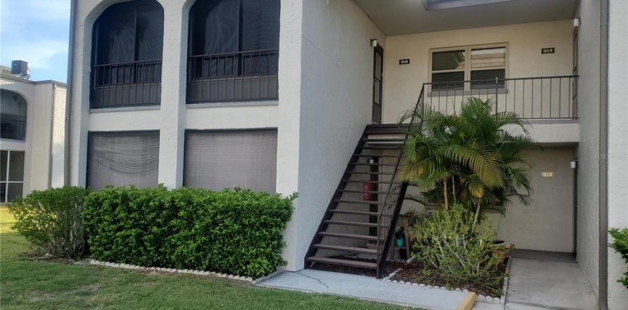 Condo à Seminole, Floride, 3 chambres № 2210828