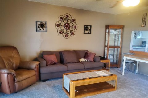 Copropriété à vendre à Seminole, Floride: 3 chambres, 102.19 m2 № 2210828 - photo 5
