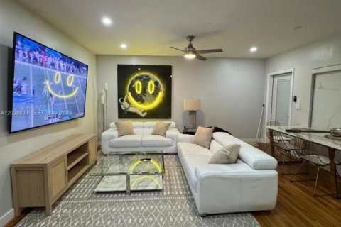 Copropriété à vendre à Miami Beach, Floride: 1 chambre, 55.74 m2 № 2154981 - photo 3