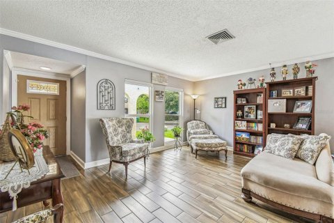 Casa en venta en Seminole, Florida, 3 dormitorios, 150.69 m2 № 1801574 - foto 3