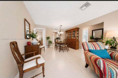 Villa ou maison à louer à Jupiter, Floride: 3 chambres, 120.4 m2 № 2387820 - photo 2